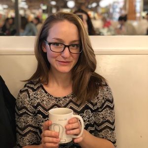 Meet your Posher, Caroline